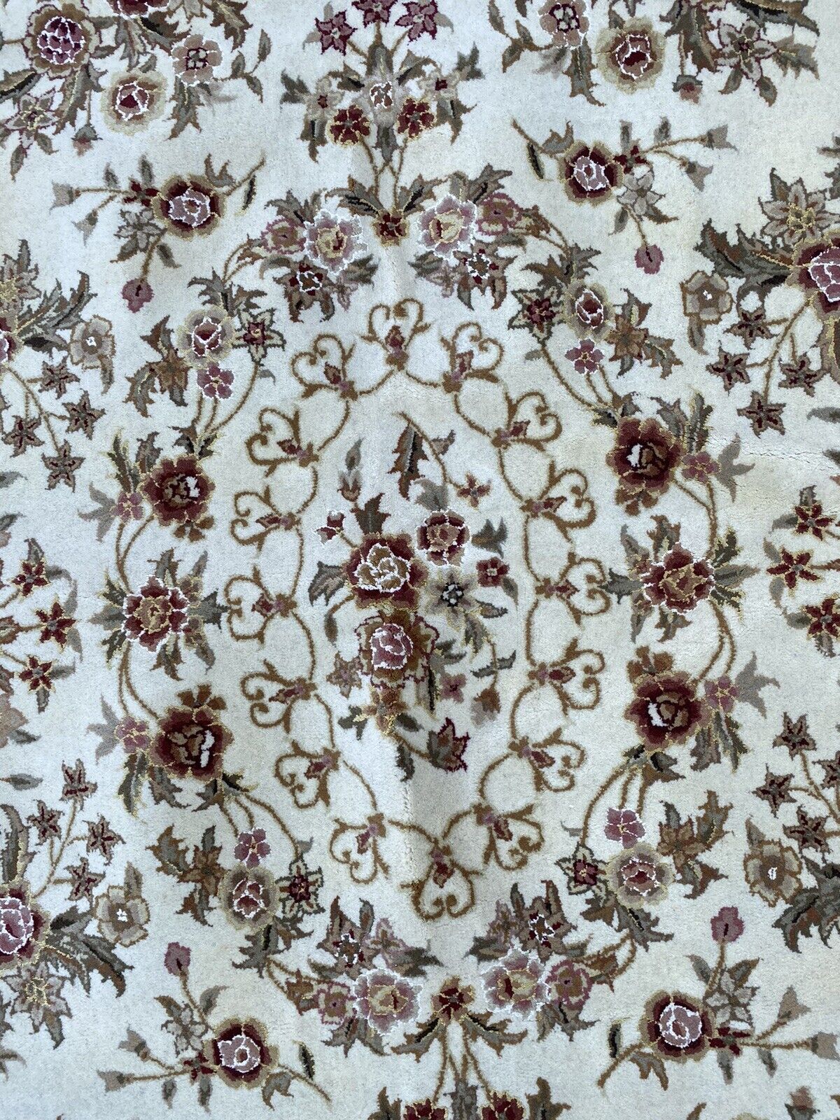 Ivory Lillian Hand-Tufted Wool Area Rug 5x8