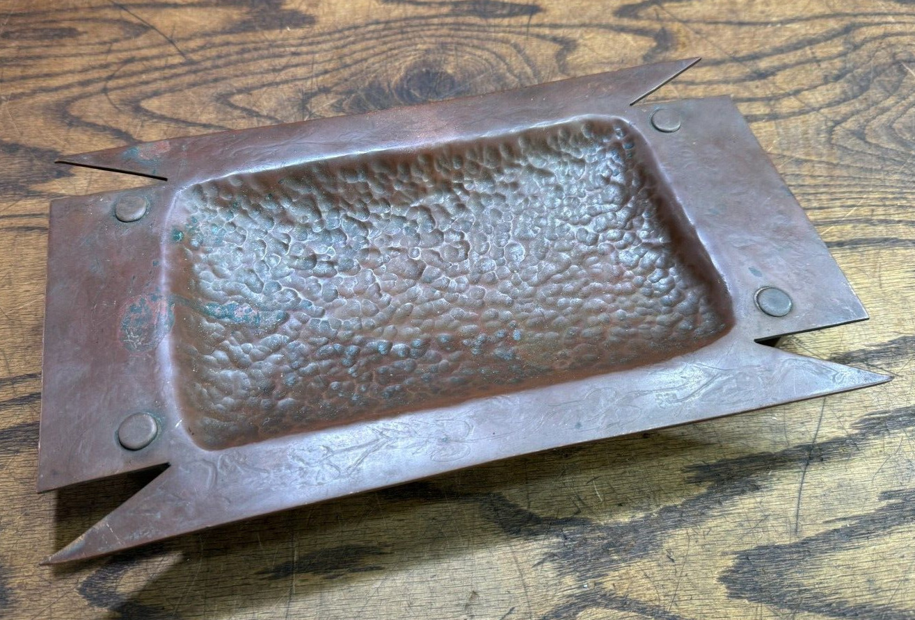 1900s Hammered Copper Arts & Crafts Tray
