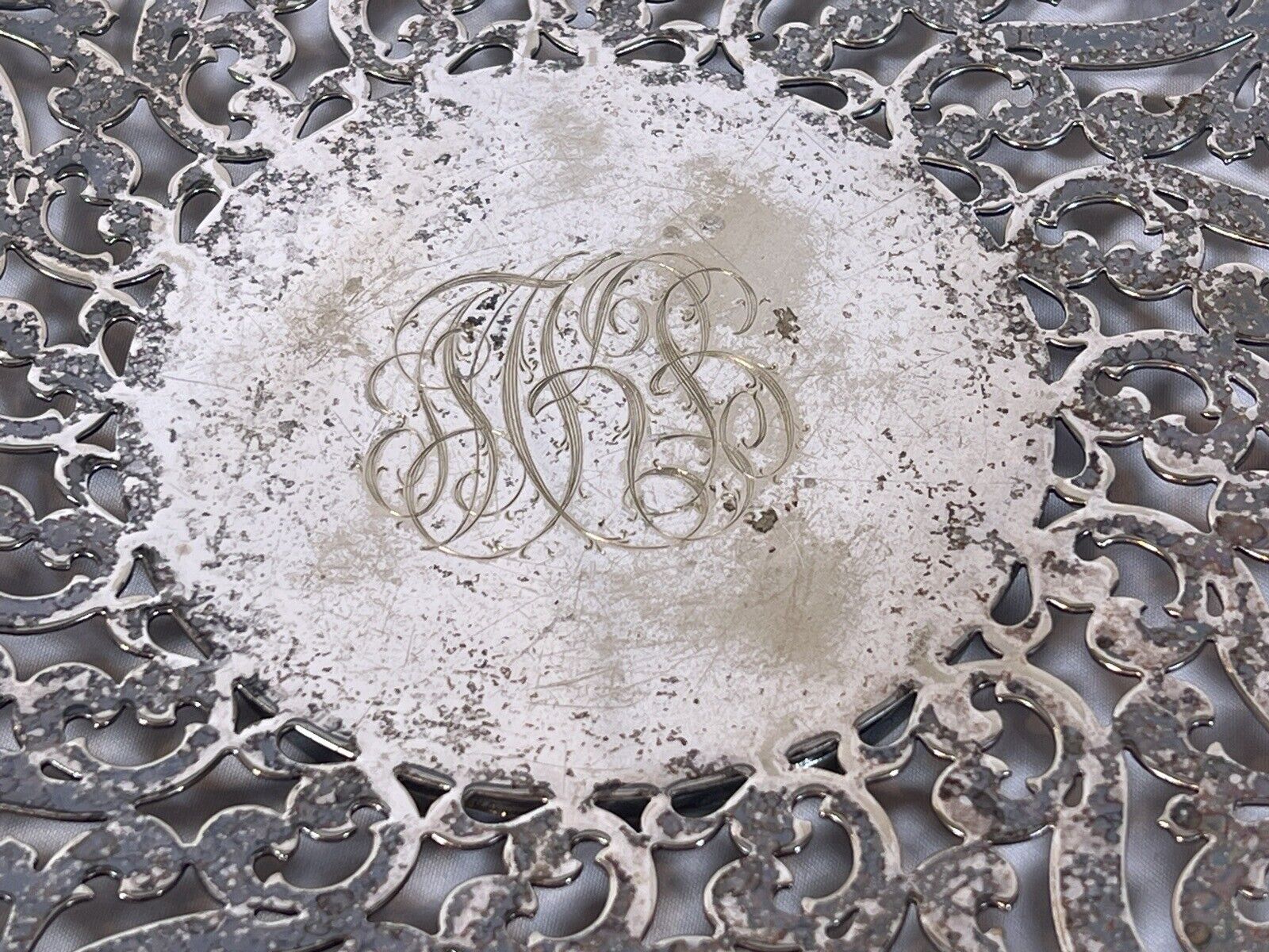 Antique Middletown Silver Co 9.5” Tray
