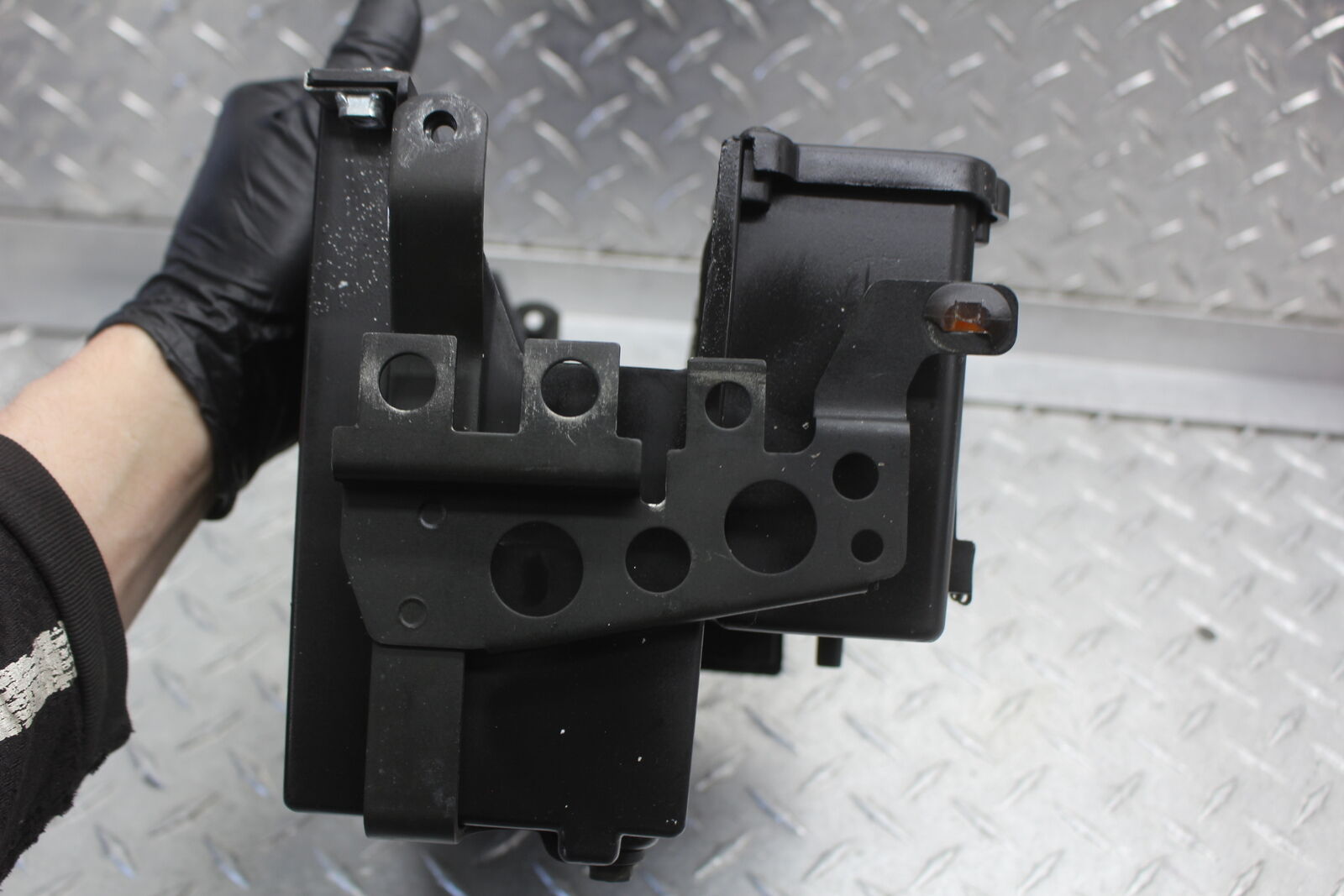 2002 Honda VTX1800S Spoke Battery Tray Holder