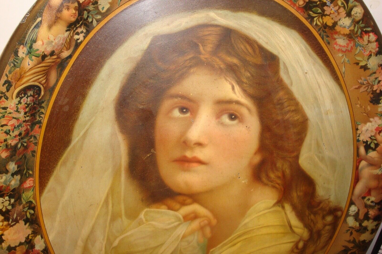 Victorian Tin Tray with Floral Cherubs Design