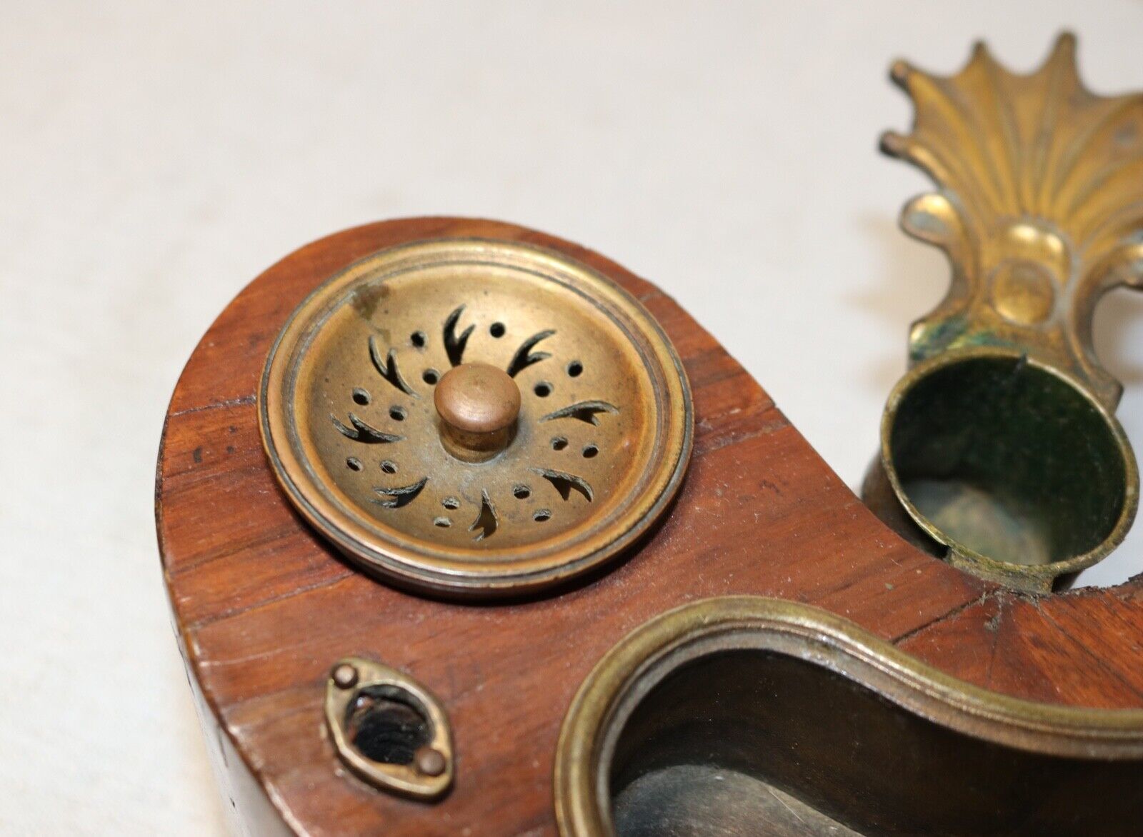 Louis XVI Handmade Kidney Veneer Inkwell Stand