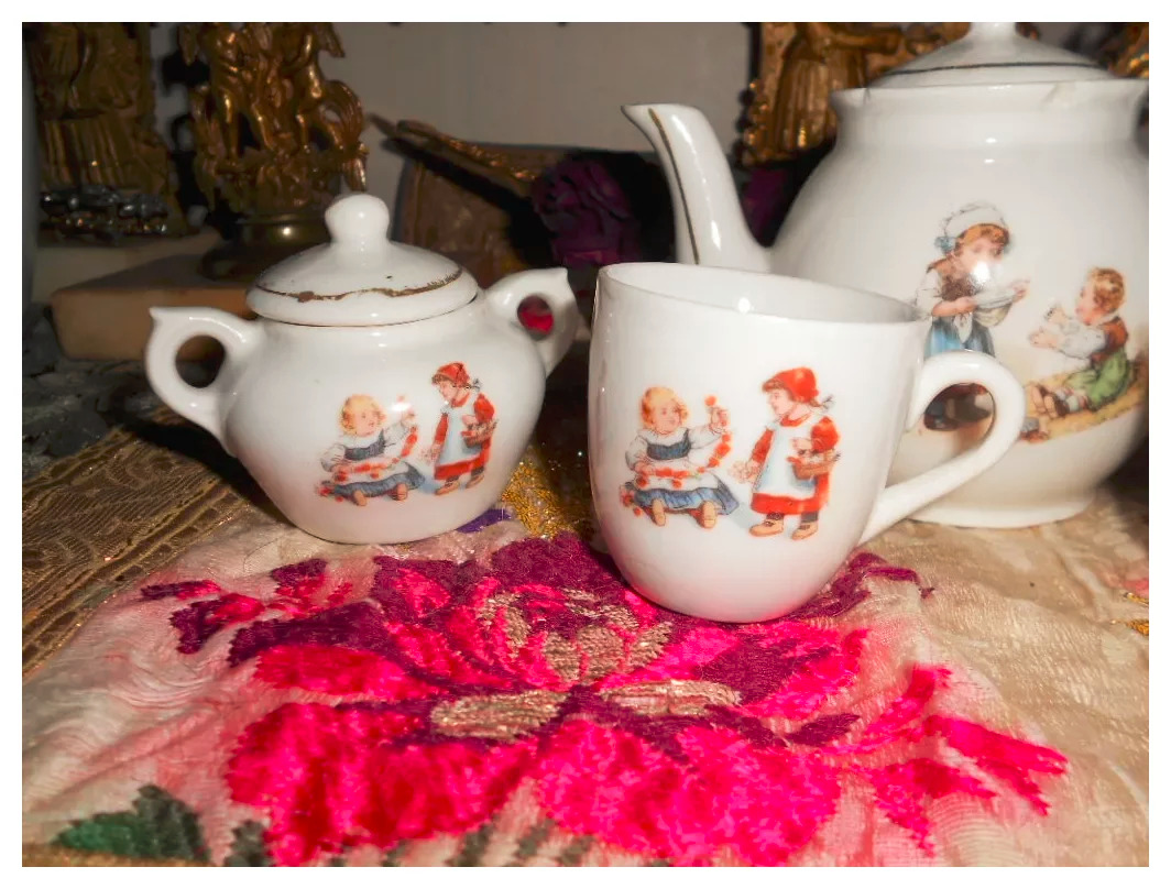 Vintage German Doll Lithograph Tea Set, 1900s
