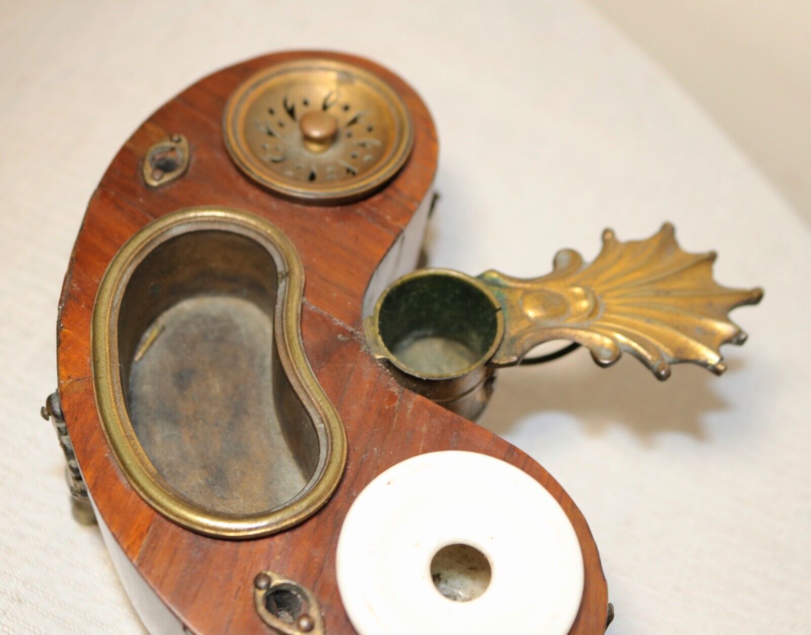 Louis XVI Handmade Kidney Veneer Inkwell Stand