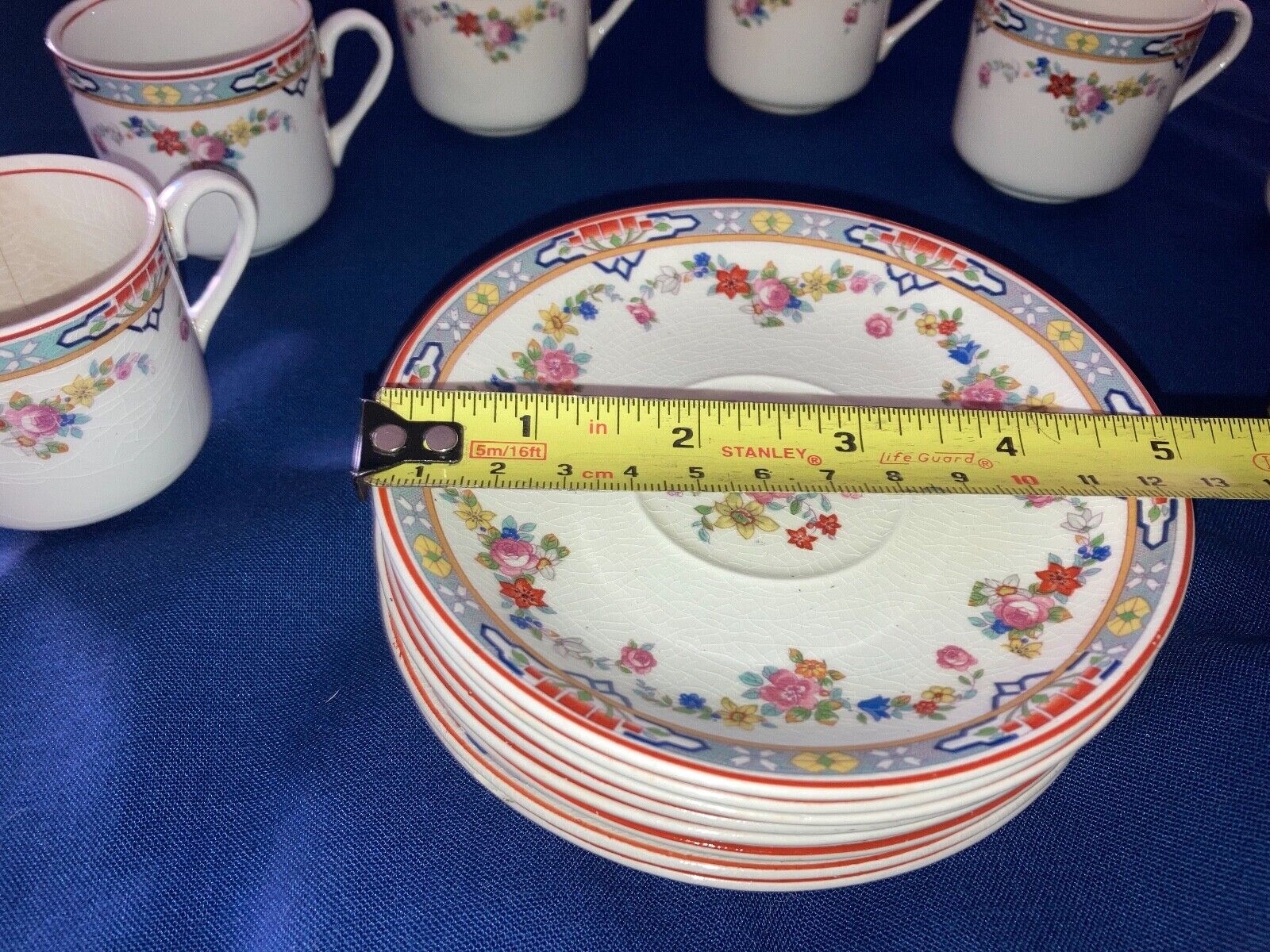 Victorian 1900 Tea Set with 8 Cups & Saucers