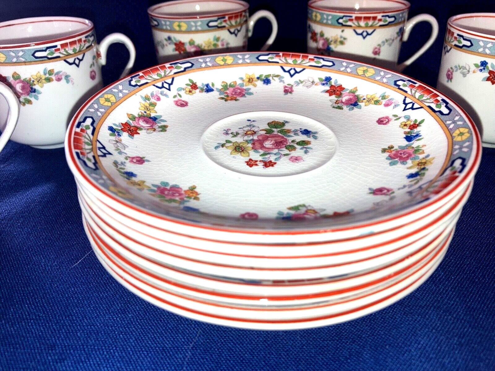 Victorian 1900 Tea Set with 8 Cups & Saucers