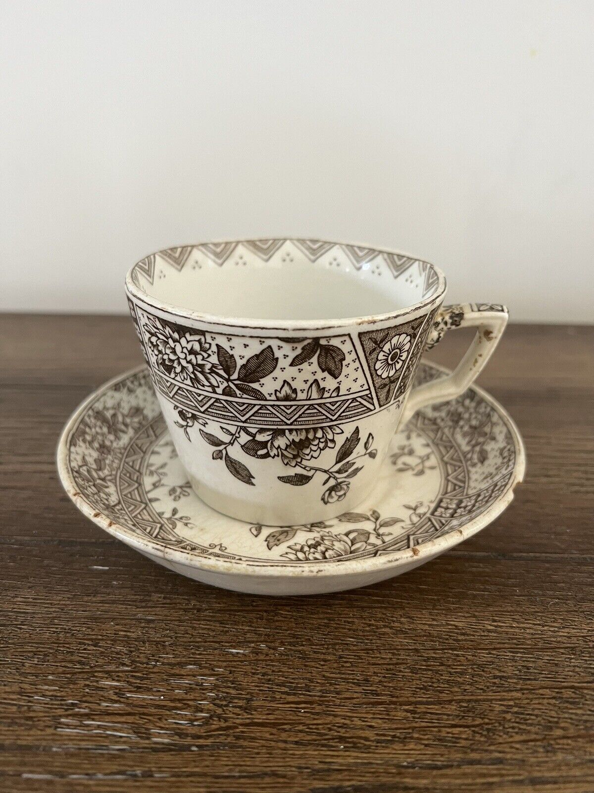 Victorian Challinor & Mayer Brown Teacup Set