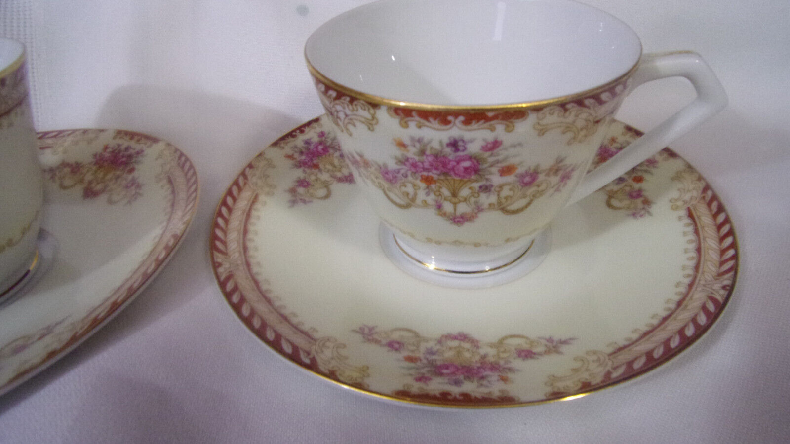 Vintage Noritake Nippon Tea Cups & Saucers Set