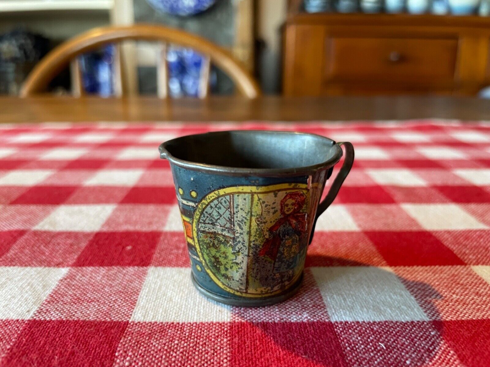 Vintage 1900s Tin Litho Child's Tea Set