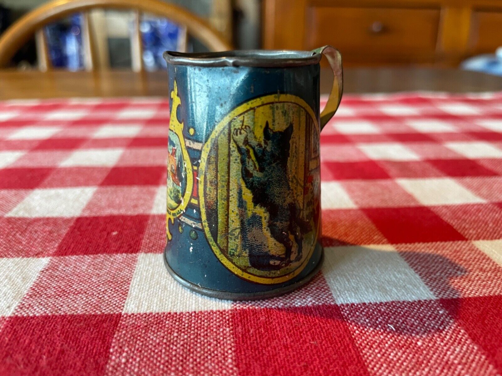 Vintage 1900s Tin Litho Child's Tea Set