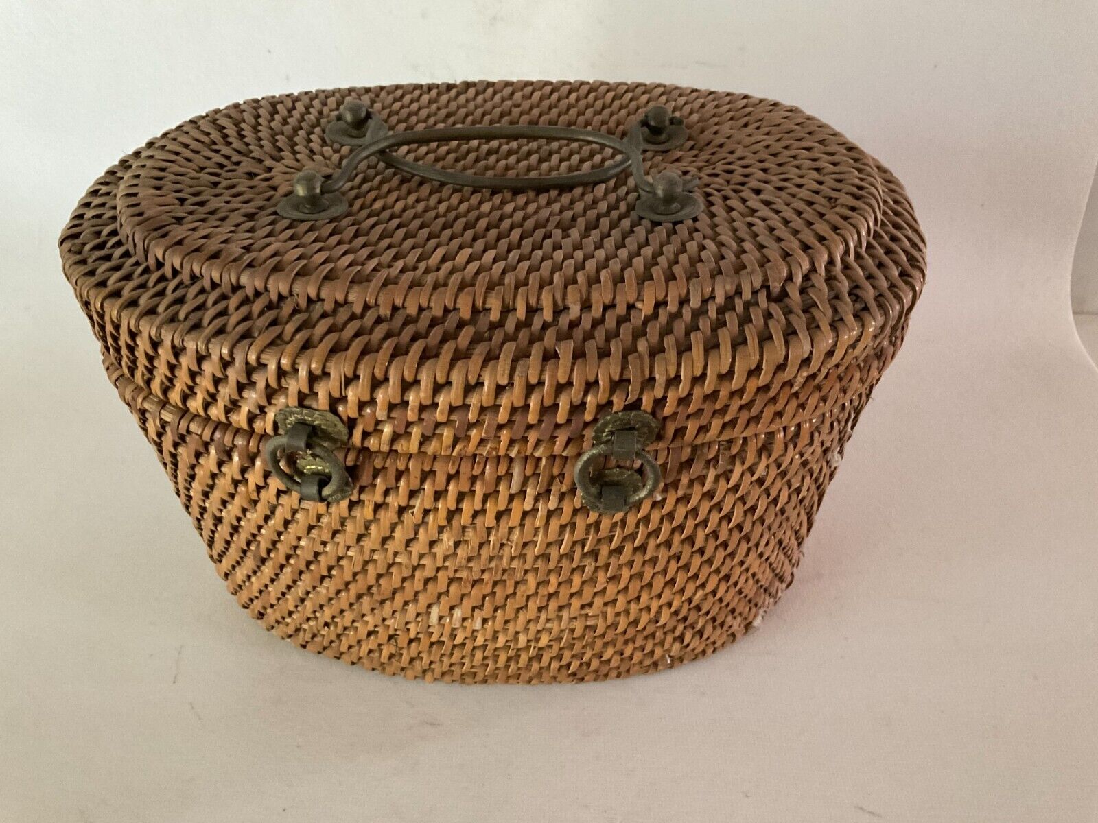 Antique Chinese Rose Medallion Tea Set Basket