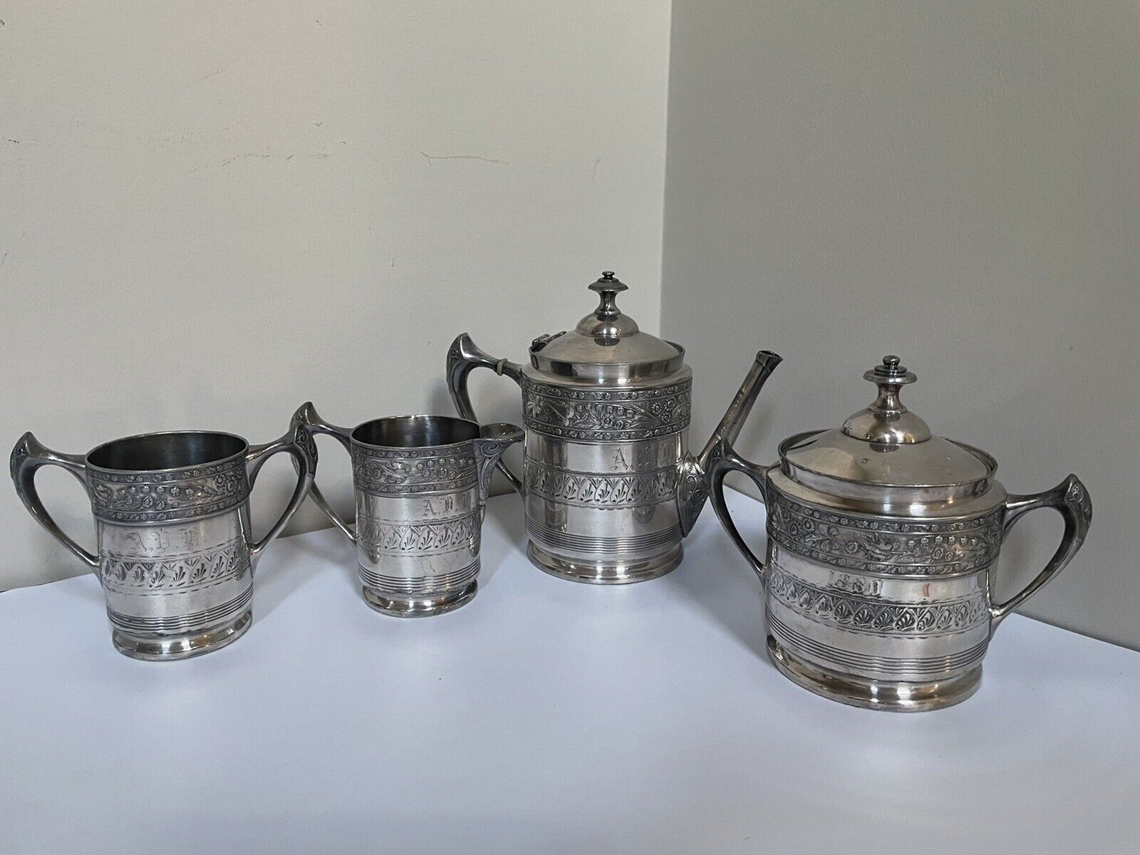 Antique AQ Middletown Silver Plate Coffee/Tea Set
