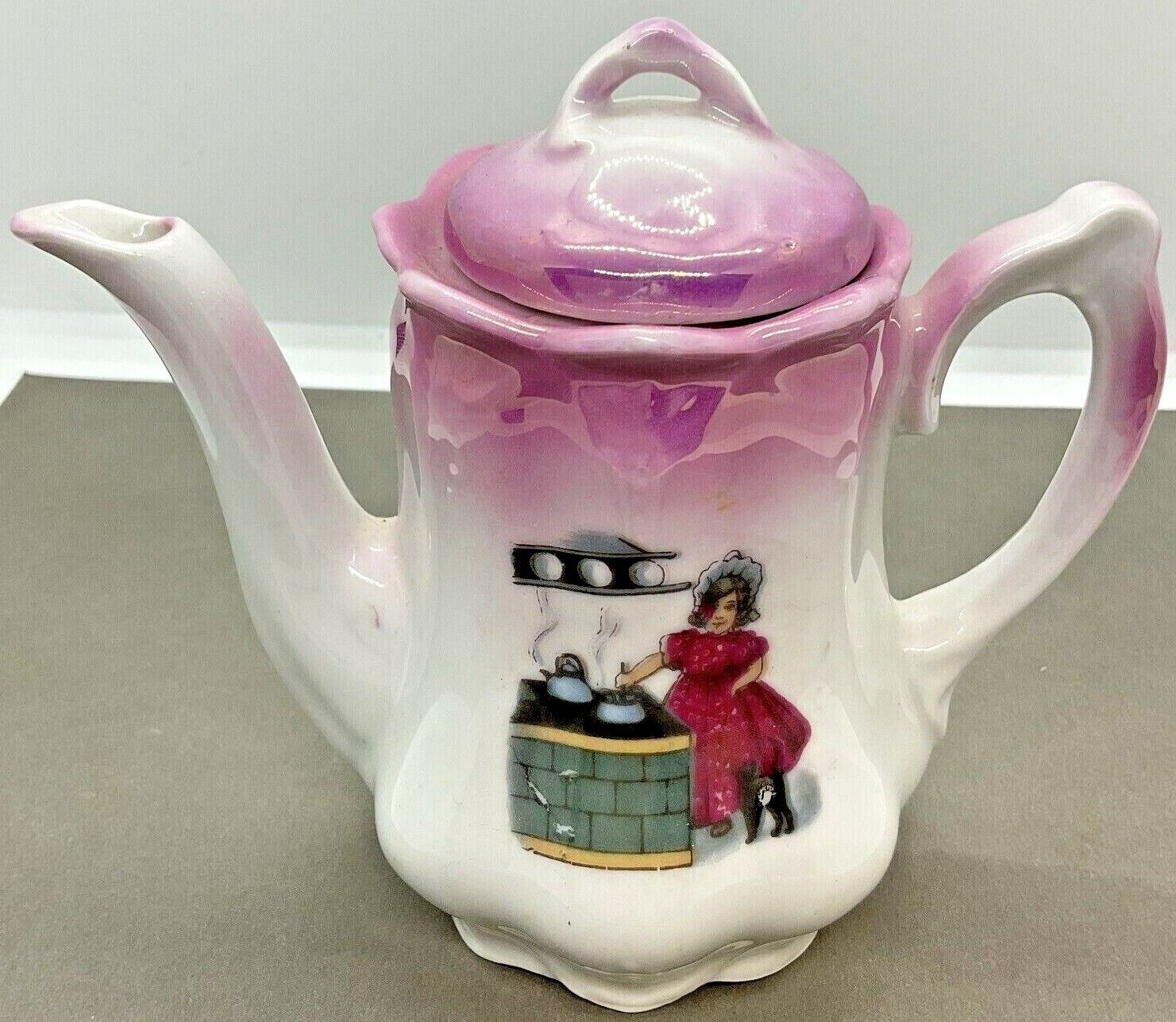 1930s Leuchtenberg Germany Child's Tea Set, 22 Pieces