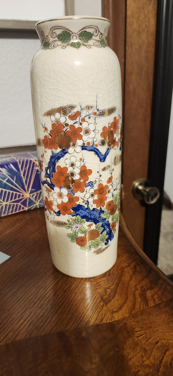 Early 1900s Japanese Cracked Porcelain Flower Pattern Vase