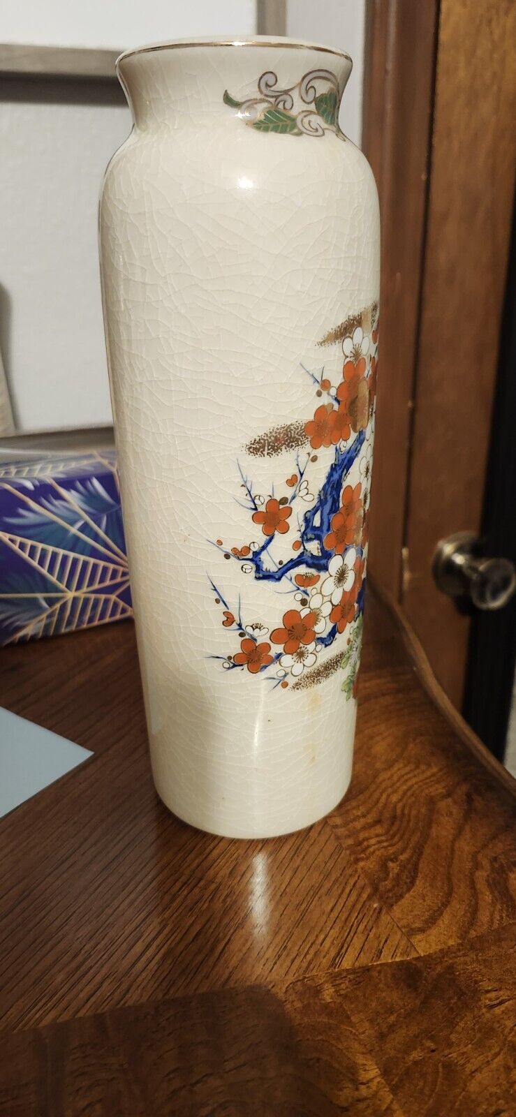 Early 1900s Japanese Cracked Porcelain Flower Pattern Vase