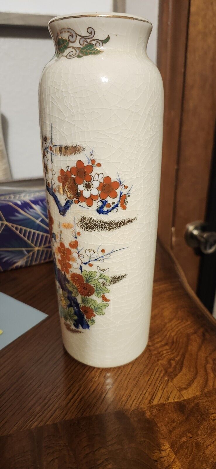 Early 1900s Japanese Cracked Porcelain Flower Pattern Vase