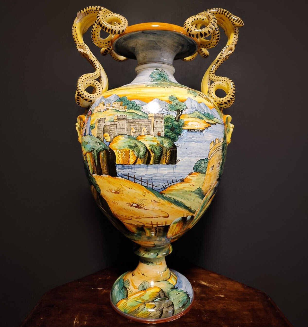 XL Italian Majolica Vase - Roman Battle Scene 1900s