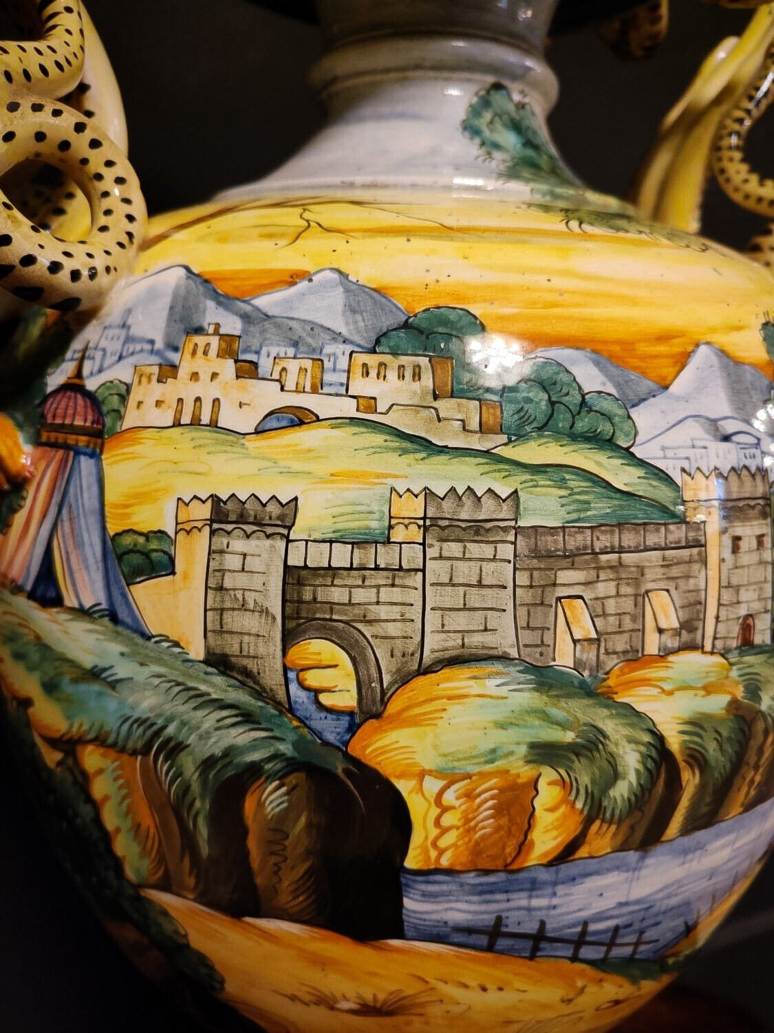 XL Italian Majolica Vase - Roman Battle Scene 1900s