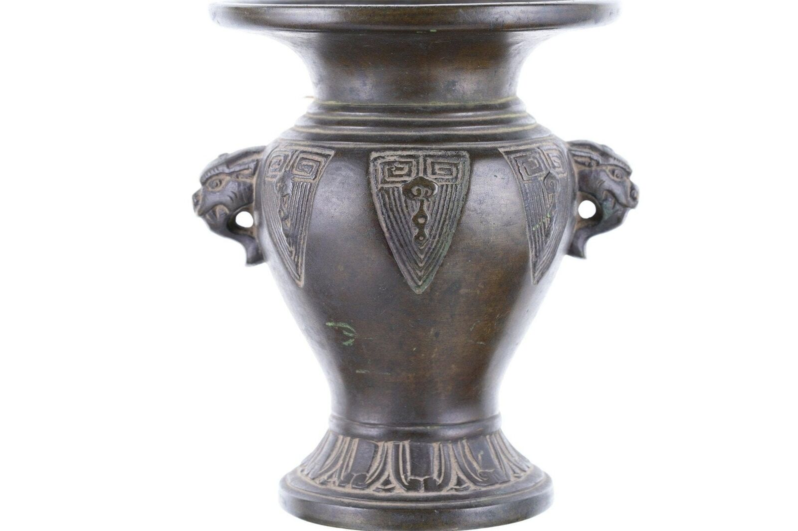 Japanese bronze vase from the 18th century