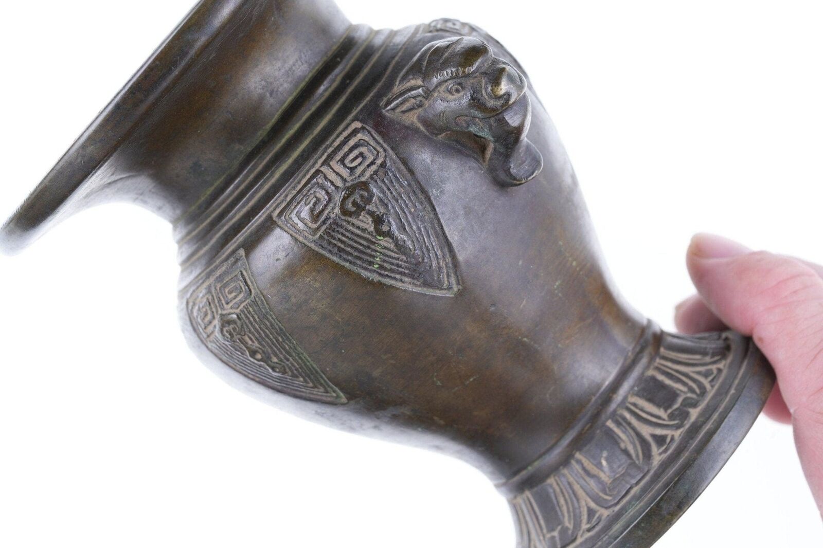 Japanese bronze vase from the 18th century
