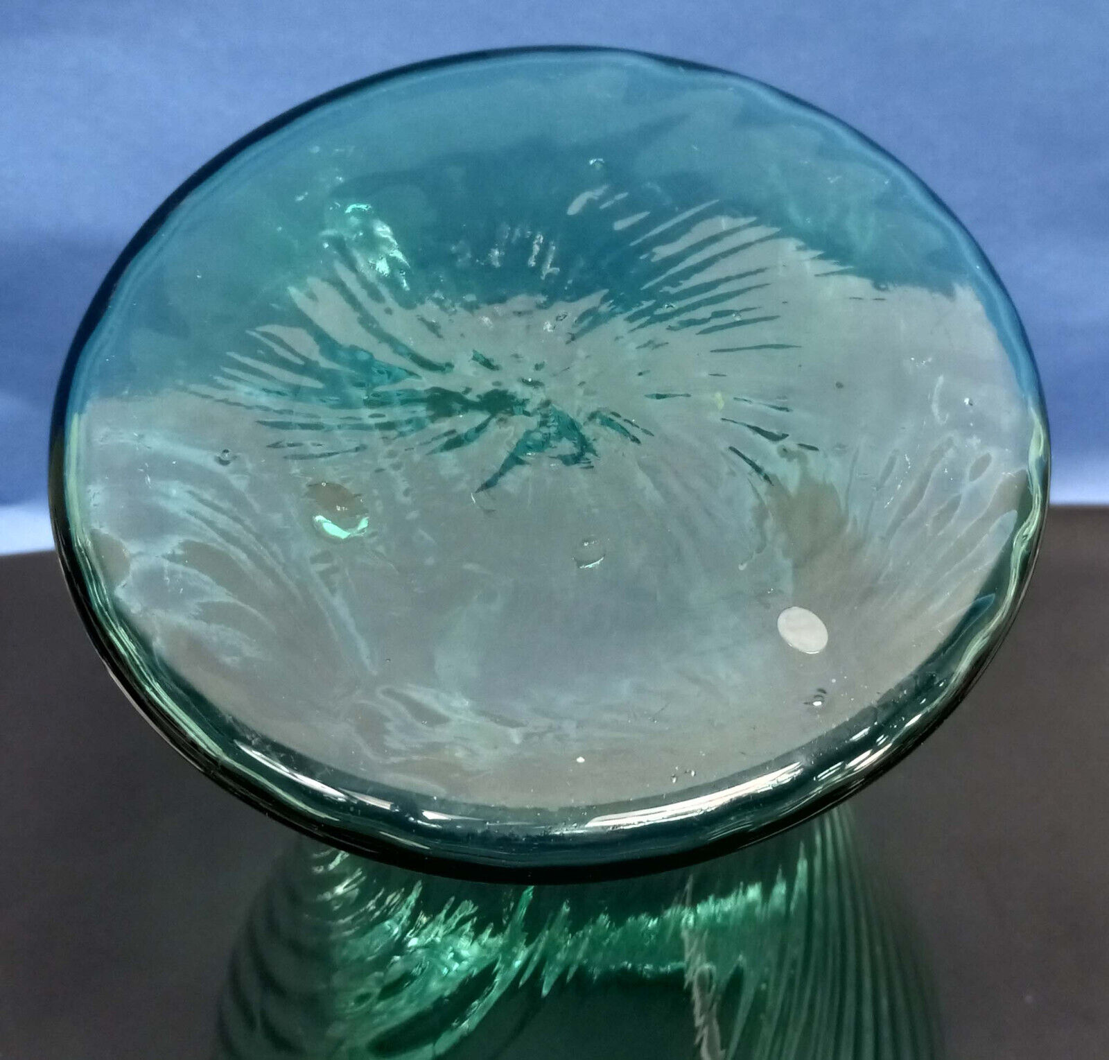 Rare Large Victorian Vaseline Glass Vase Uranium Swirl