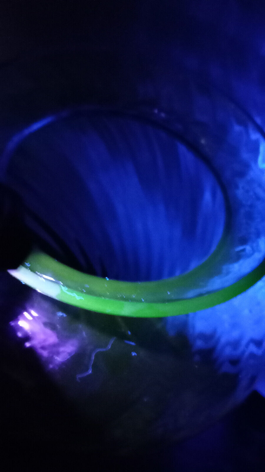 Rare Large Victorian Vaseline Glass Vase Uranium Swirl