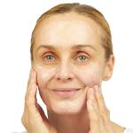 No7 Lift & Luminate Exfoliating Face Wash