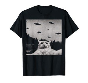 Alien Cat UFO T-Shirt - Classic Black Fit