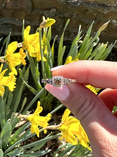 LE VIAN 1/2 Carat White/Chocolate Diamond Cushion Halo