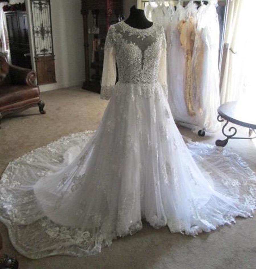 Luxury Crystals Lace Wedding Dress with Long Sleeves