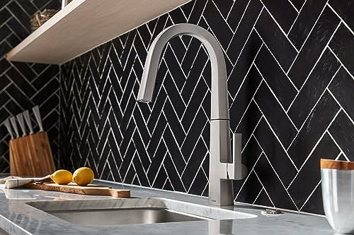 Moen Nio Spot Resist Stainless Contemporary Smart Faucet Touchless Pull Down Sprayer Kitchen Faucet with Voice Control and Power Boost, S75005EVSRS