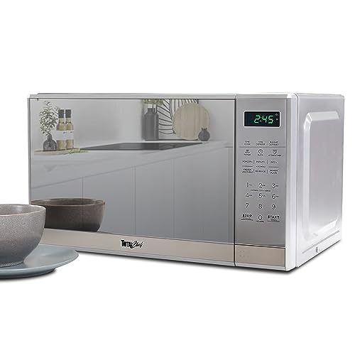 Compact 700W Microwave Oven, Digital Controls, 0.7 cu.ft