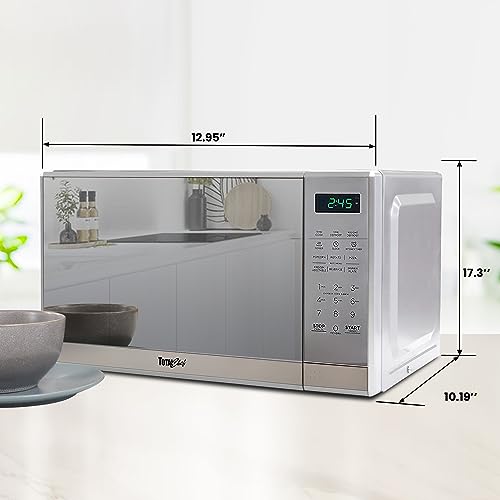 Compact 700W Microwave Oven, Digital Controls, 0.7 cu.ft