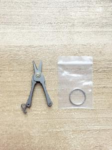 Lightweight Titanium Keychain Mini Folding Scissors