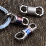 WANERSEN Heavy-Duty Titanium 360° Swivel Key Ring