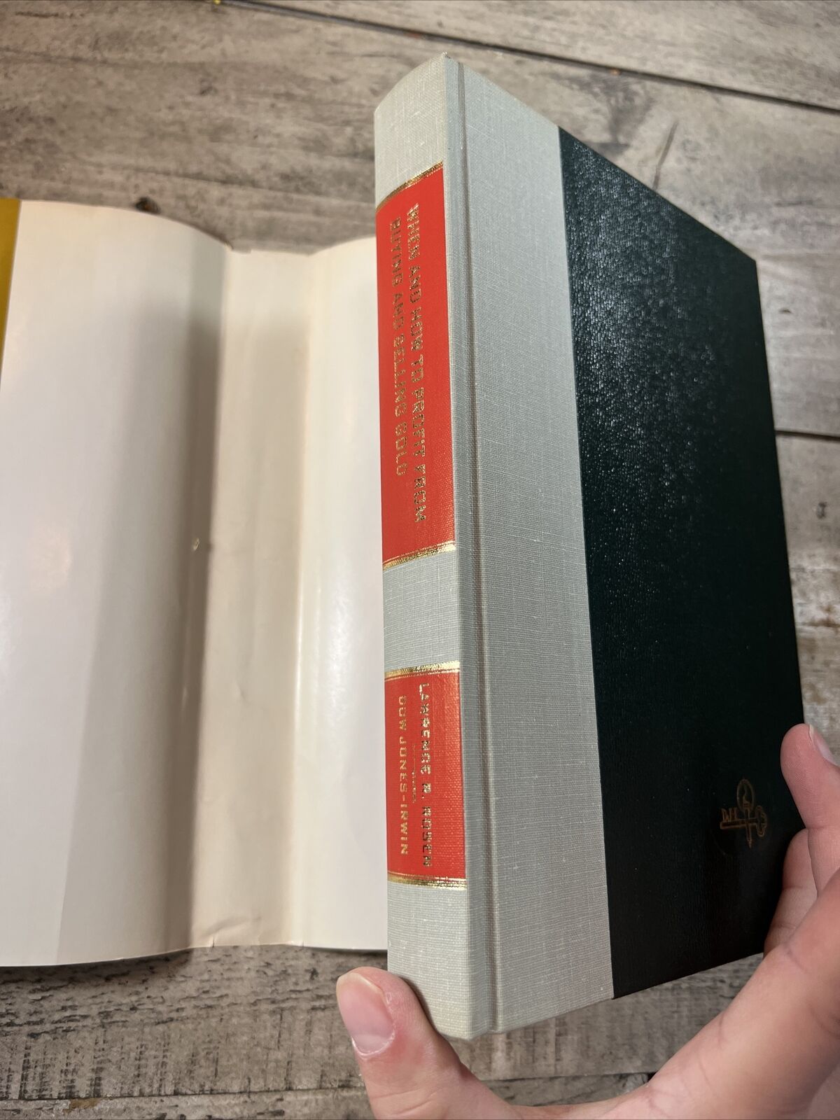 Vintage Gold Investing Guide from 1975