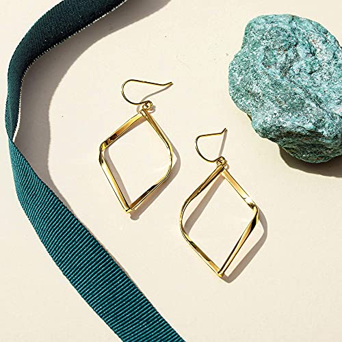 Infinity Post Hoop Earrings in Gold