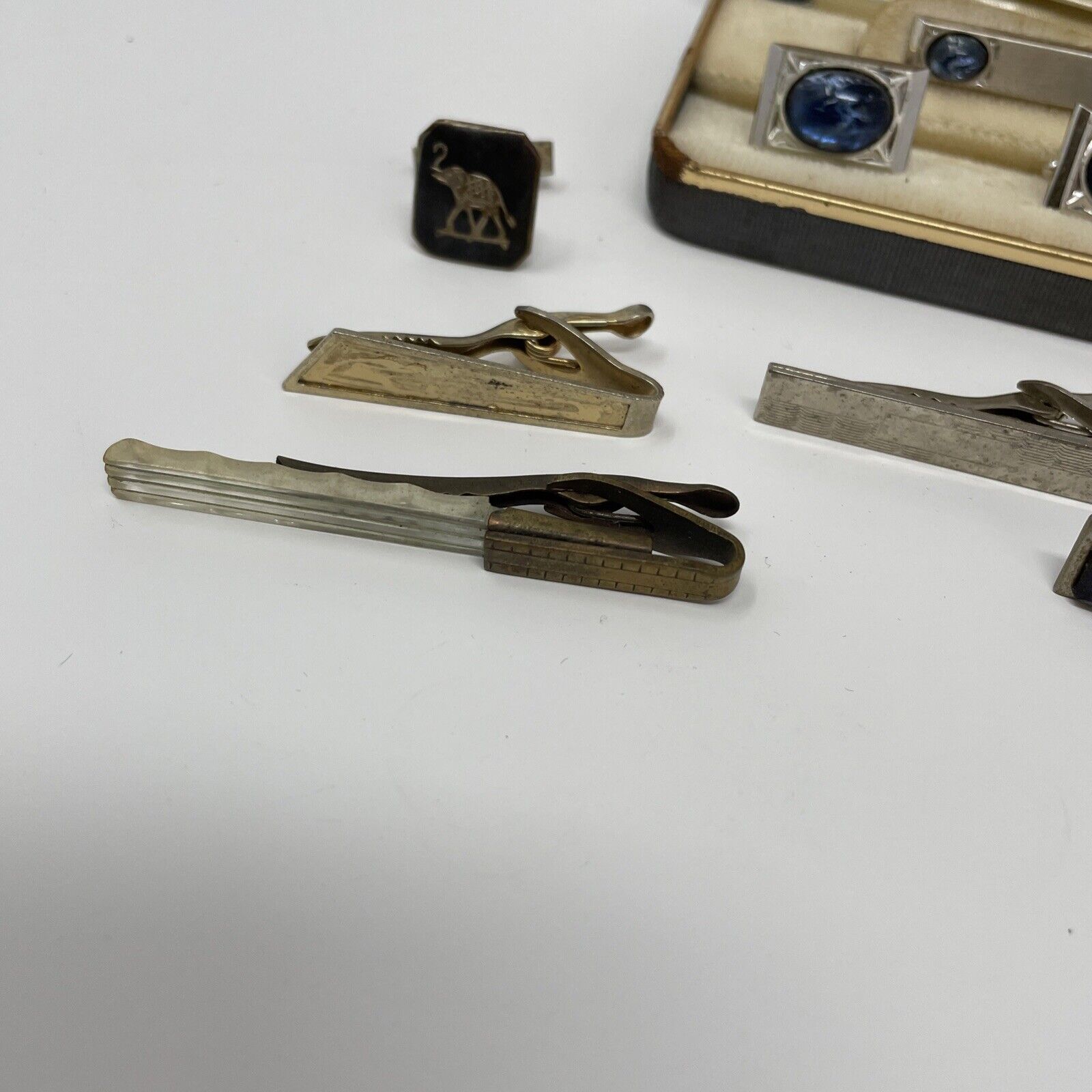 Lot Vintage Cufflinks and Tie Clips Gold and Silver Tone 11 PC