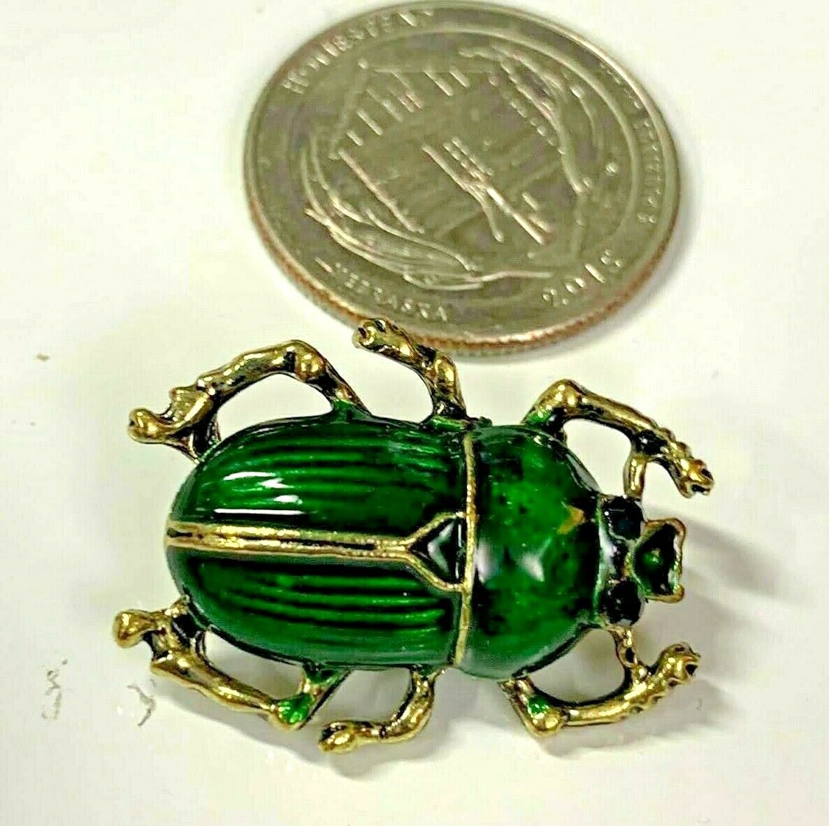 Scarab Beetle Green Enameled Small Vintage Gold Pin Brooch D-873