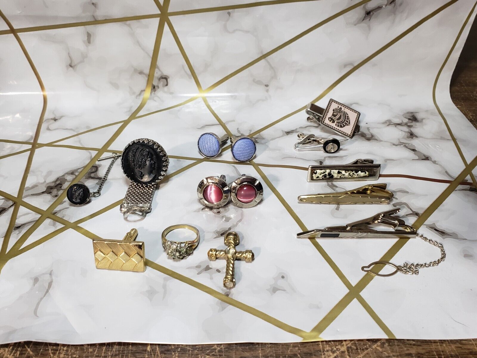 18KGE Gold Men's Jewelry Set with Cameo