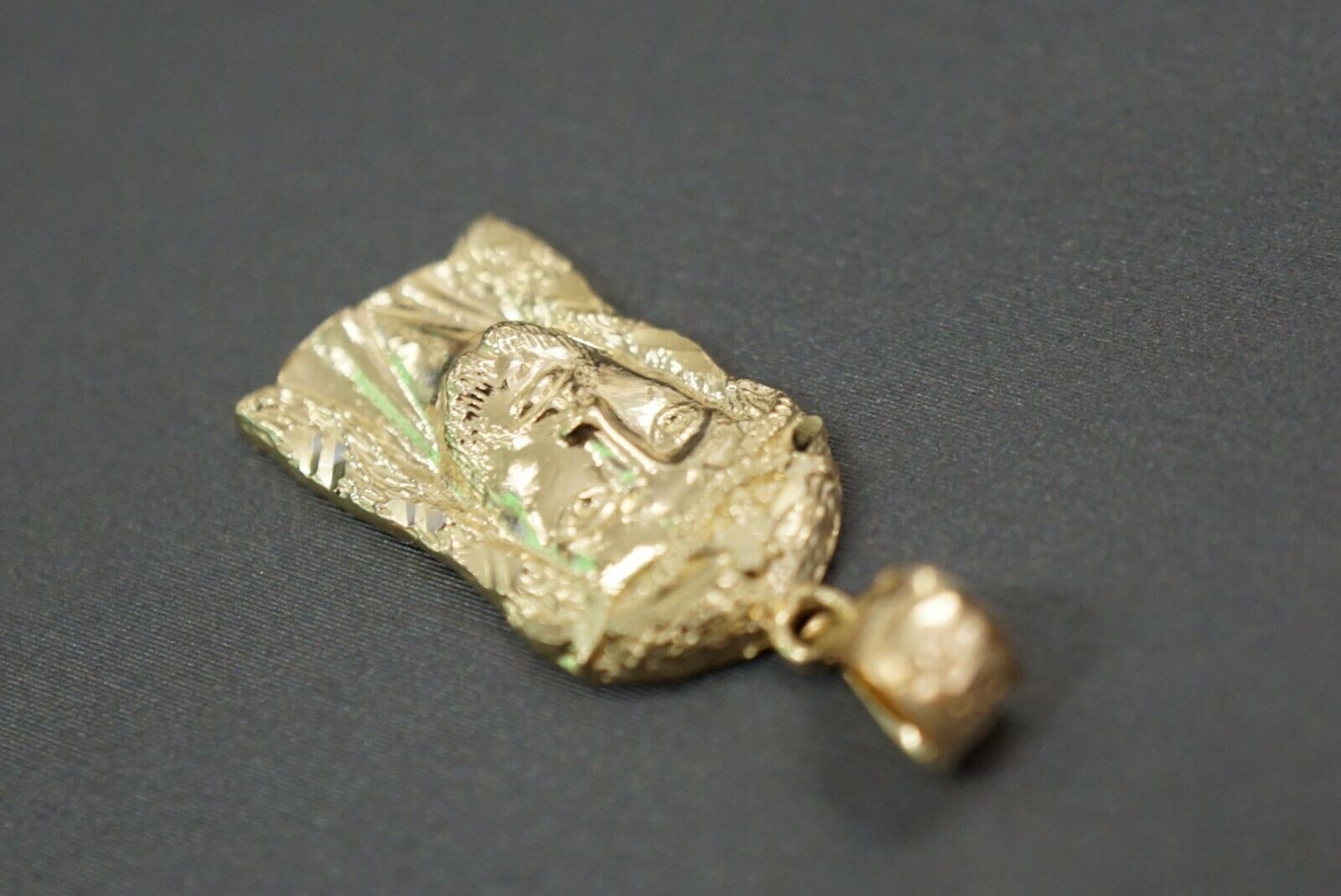 Real 10K Solid Yellow Gold Diamond Cut Jesus Face Charm Pendant. 2 Sizes 