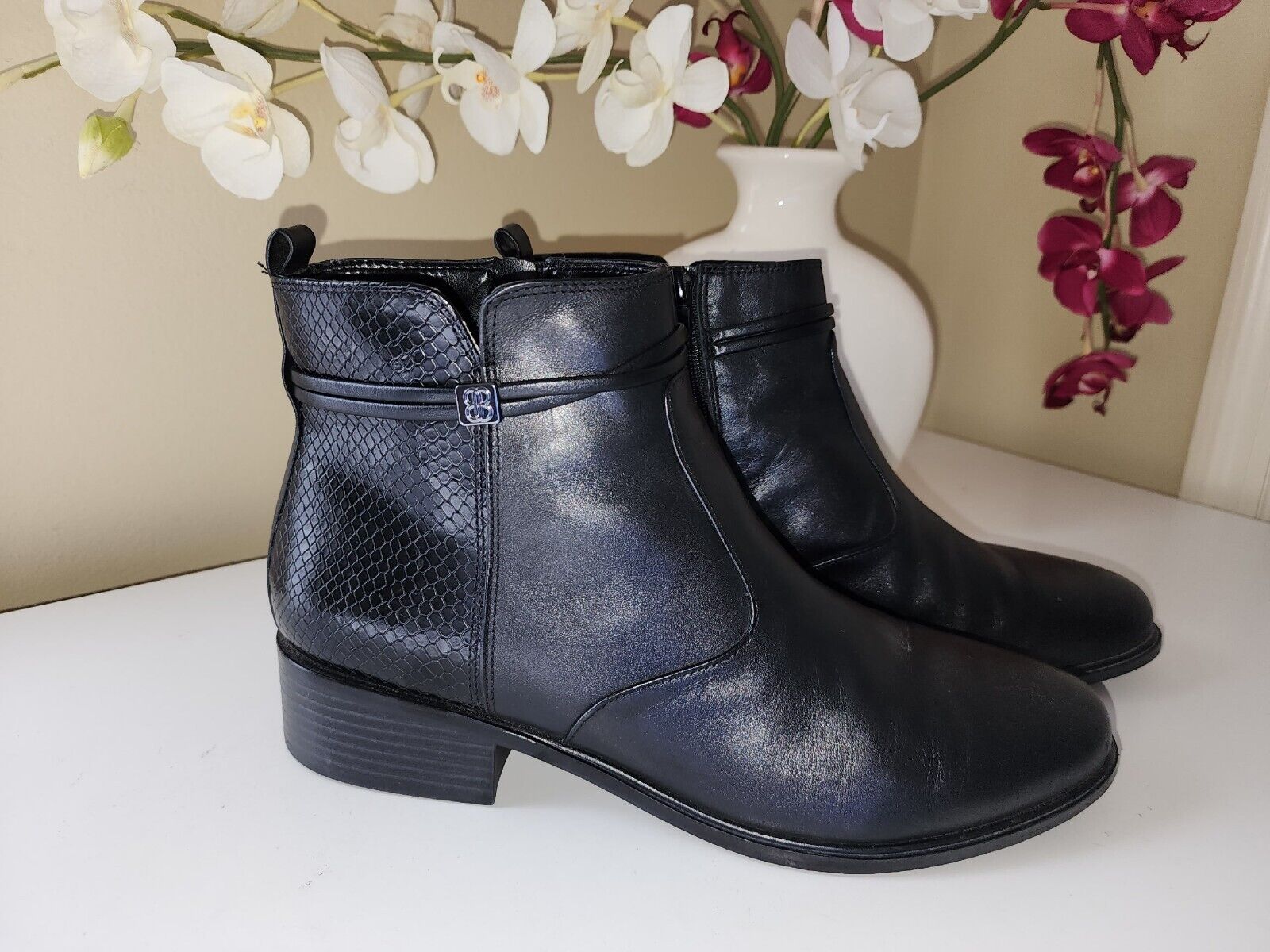 Black Leather Low Heel Ankle Bootie - Size 10M