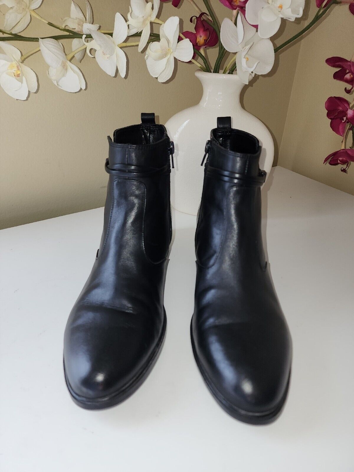 Black Leather Low Heel Ankle Bootie - Size 10M