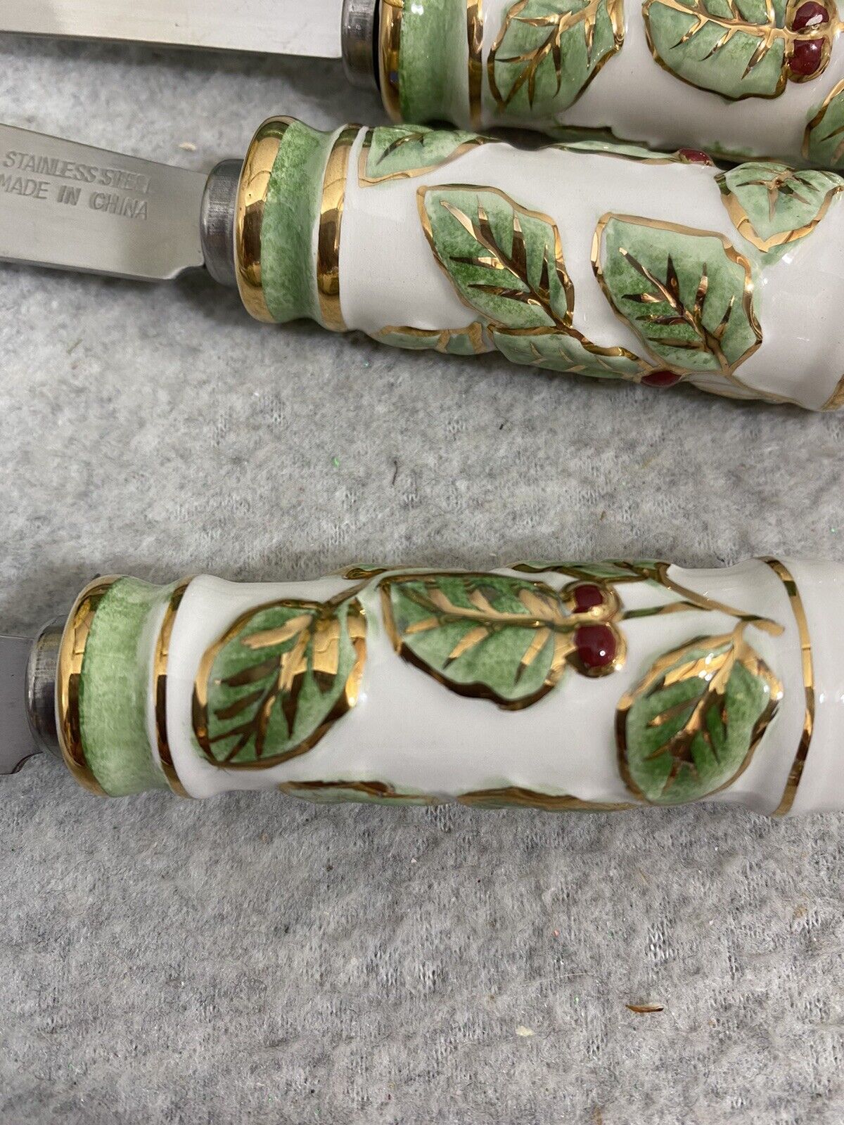 Noritake Holly and Berry Gold Cheese Utensils (Set of 4)