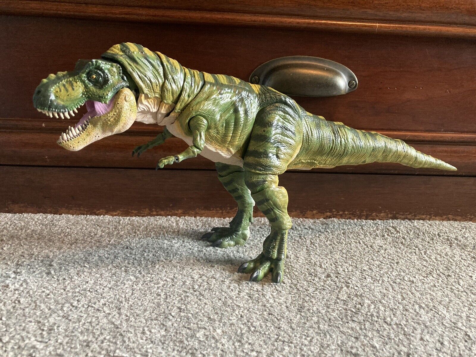 Custom Jurassic Park World Bull T-Rex Tyrannosaurus Rex 1/38 Scale