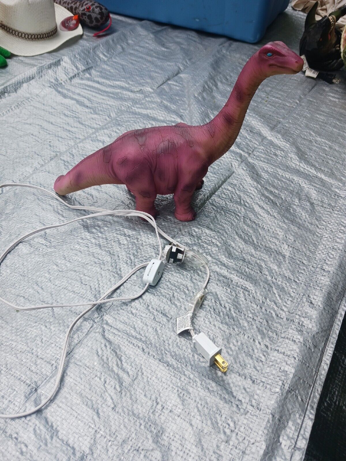 Long Neck Dinosaur Resin Table Lamp