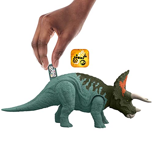 Jurassic World Dominion Roar Strikers Triceratops Dinosaur Action Figure with Motion and Sound, Toy Gift with Physical and Digital Play
