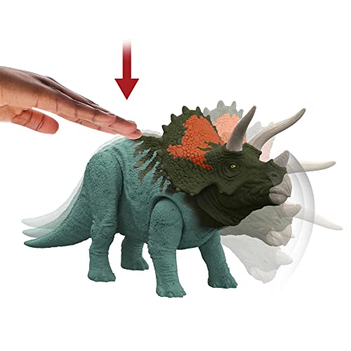 Jurassic World Dominion Roar Strikers Triceratops Dinosaur Action Figure with Motion and Sound, Toy Gift with Physical and Digital Play