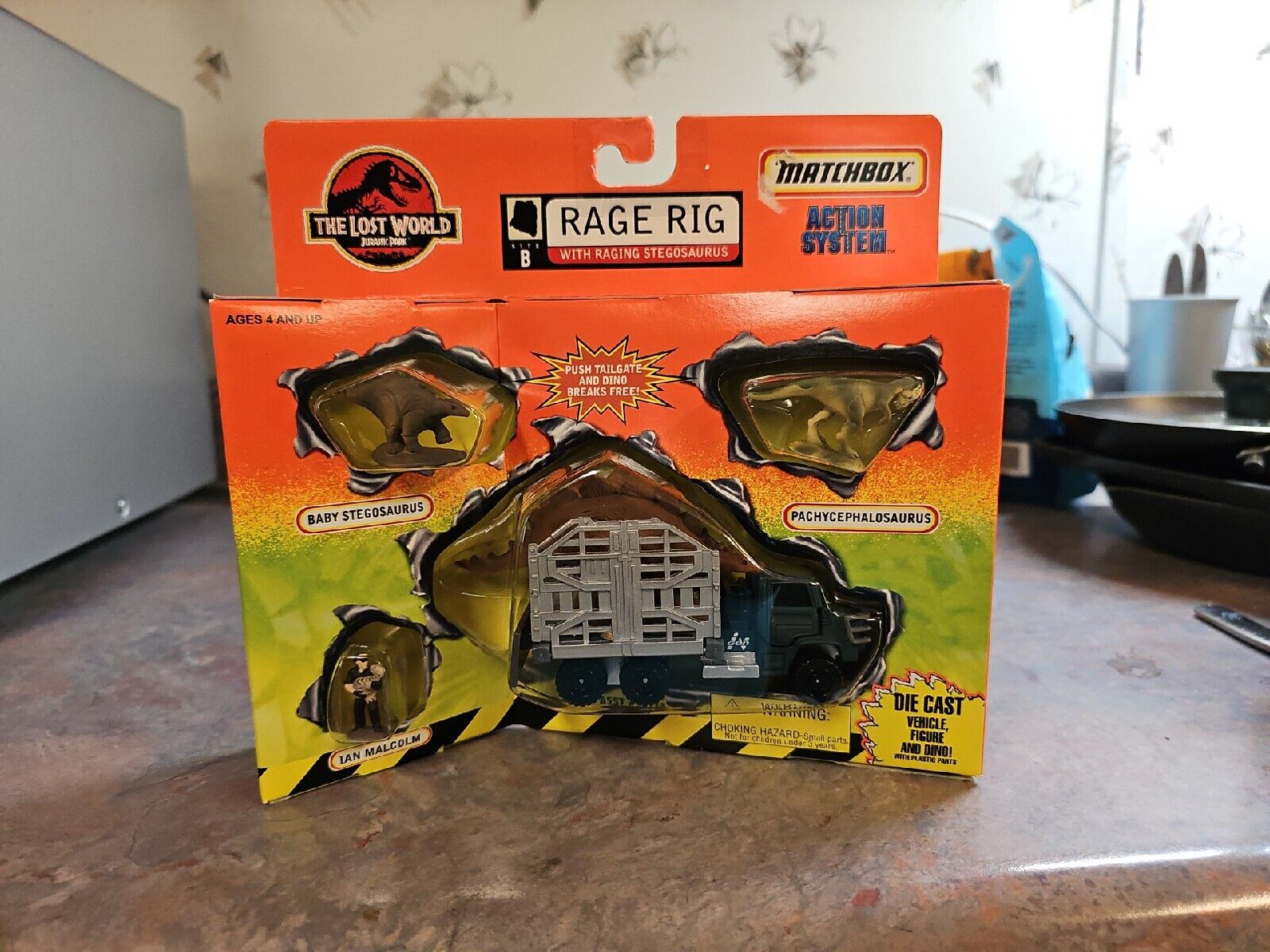 Matchbox, THE LOST WORLD JURASSIC PARK RAGE RIG SITE B RAGING STEGOSAURUS