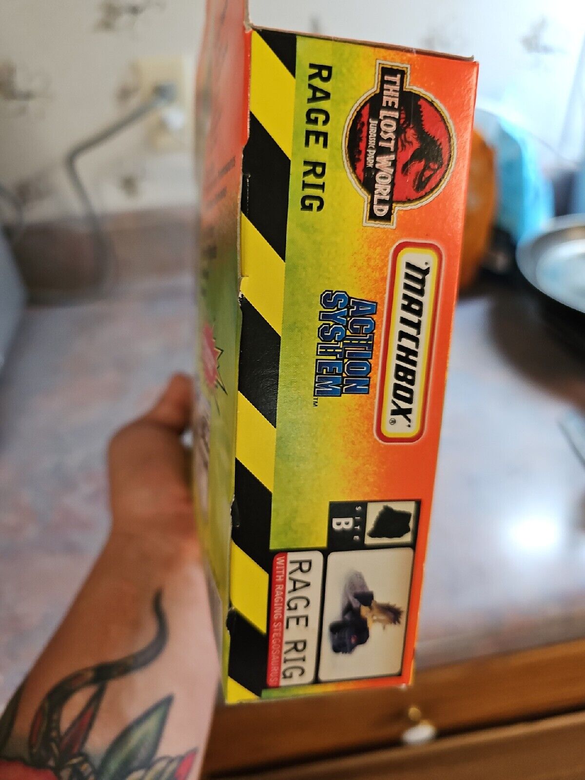 Matchbox, THE LOST WORLD JURASSIC PARK RAGE RIG SITE B RAGING STEGOSAURUS